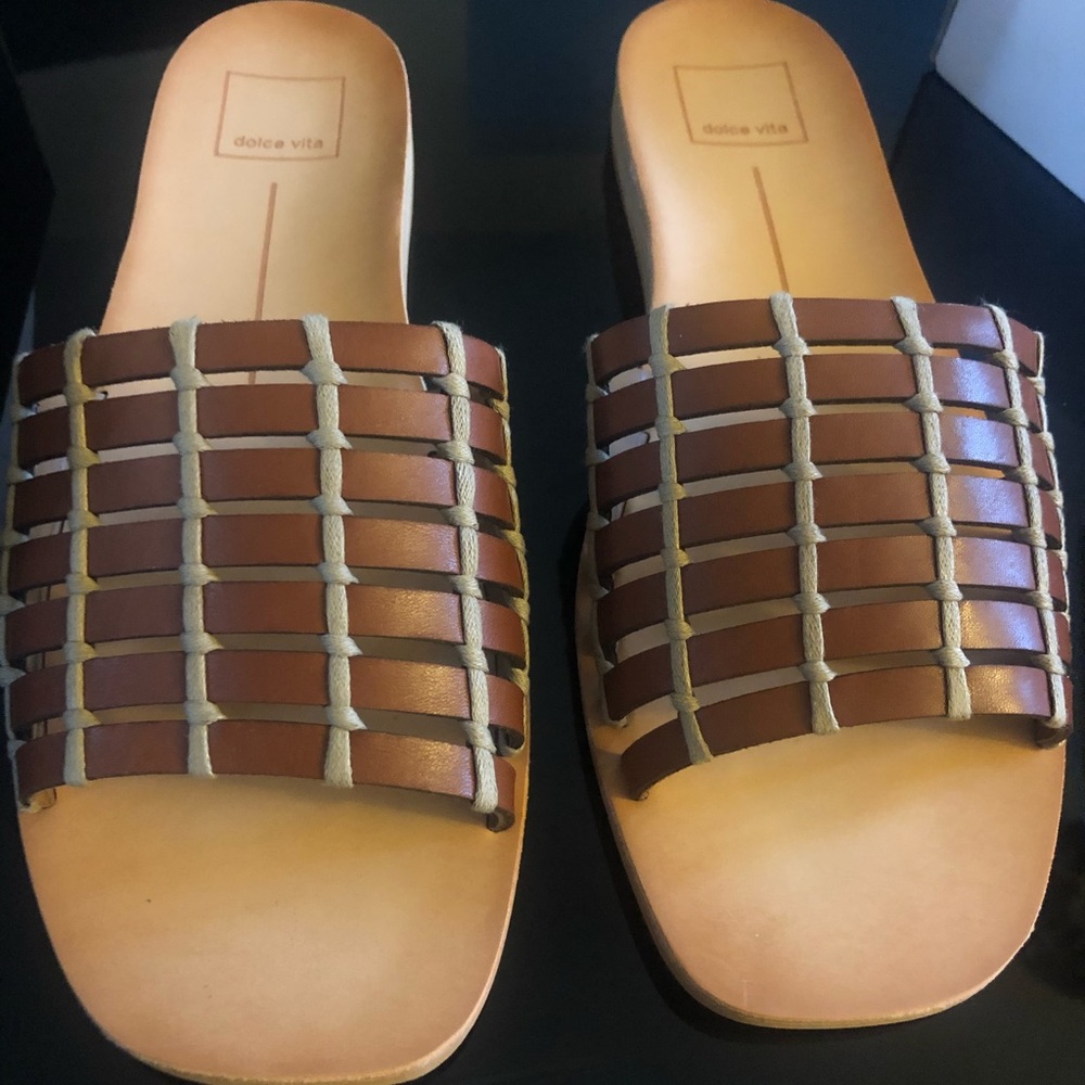 Dolce Vita brown leather slides/sandals